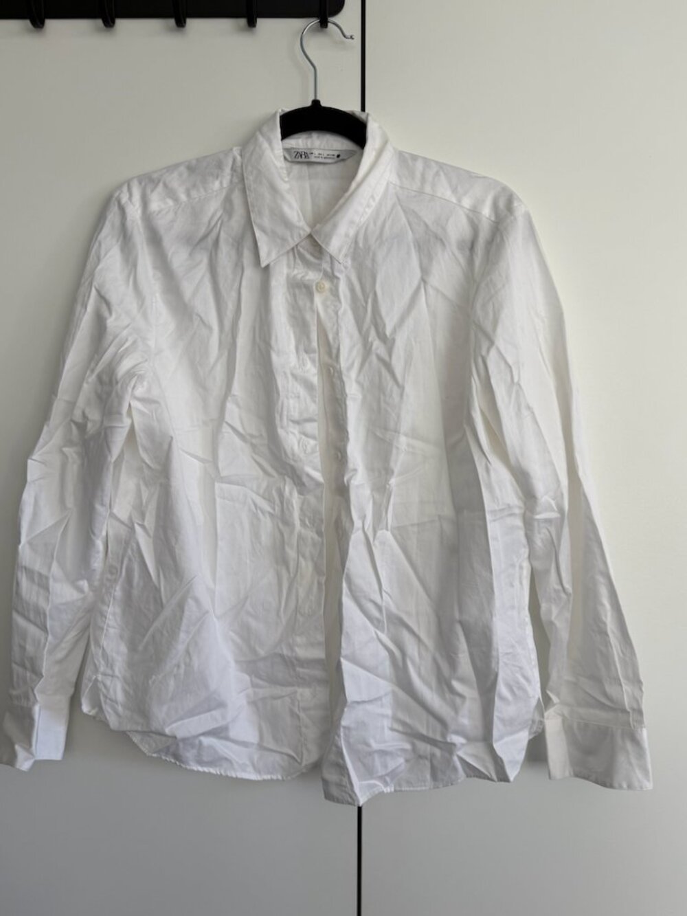 Zara White Button Up Shirt Size Large